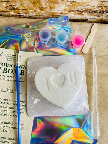 Paint Your Own Bath Bomb Heart Kit